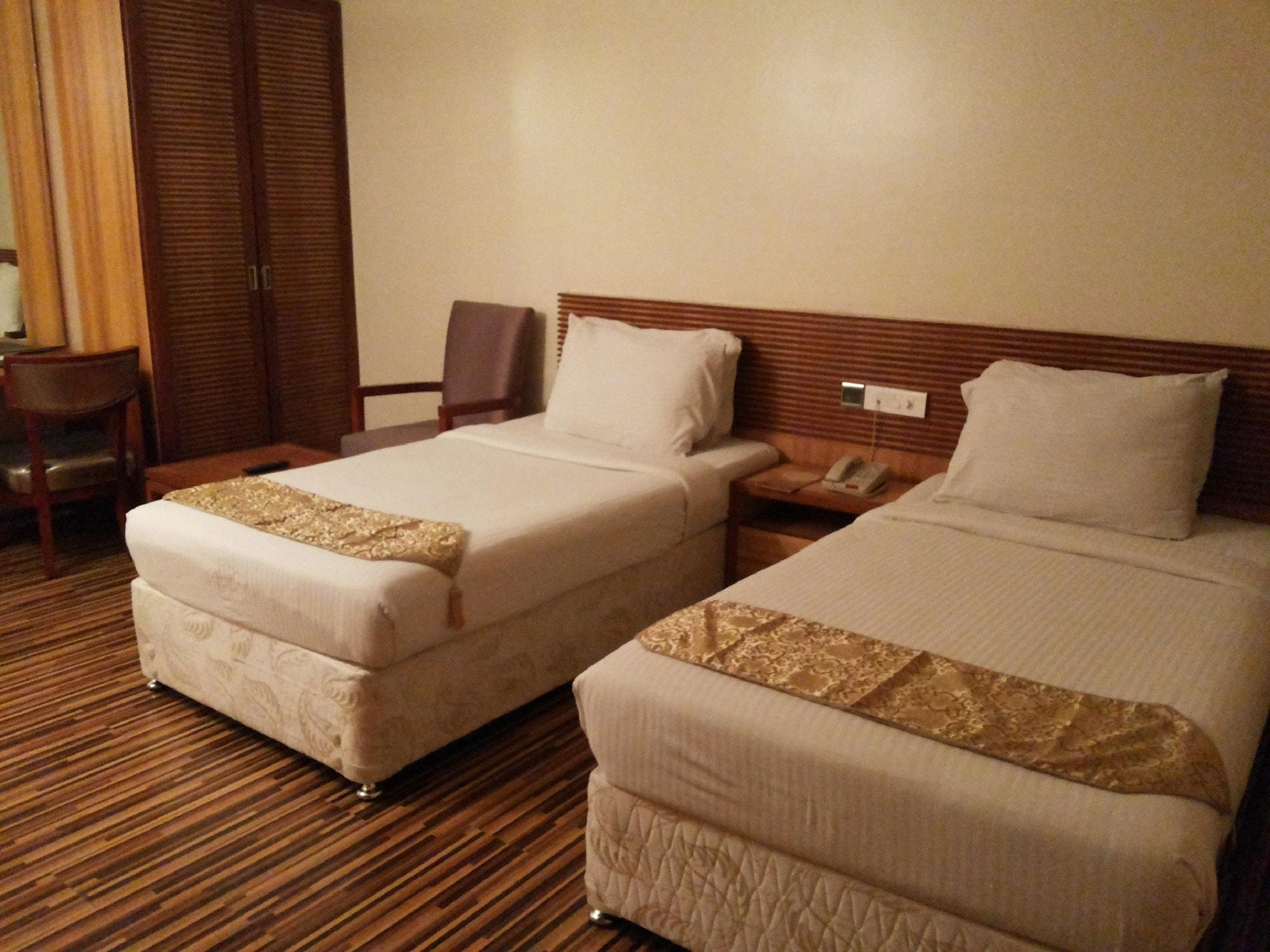 St Laurn The Spiritual Resort Shirdi Luaran gambar