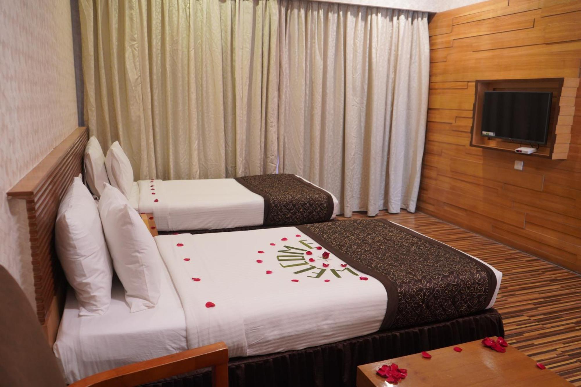 St Laurn The Spiritual Resort Shirdi Luaran gambar